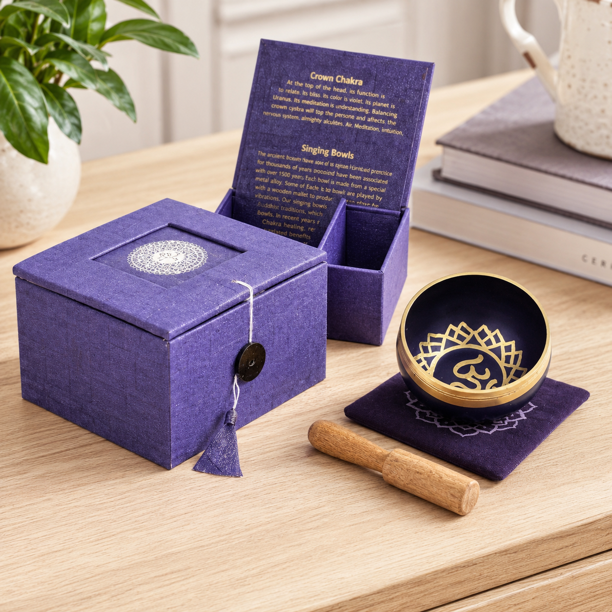 Crown Chakra Singing Bowl for Meditation - Authentic Indian Brass Sound Therapy Bowl (8x8x5 cm)