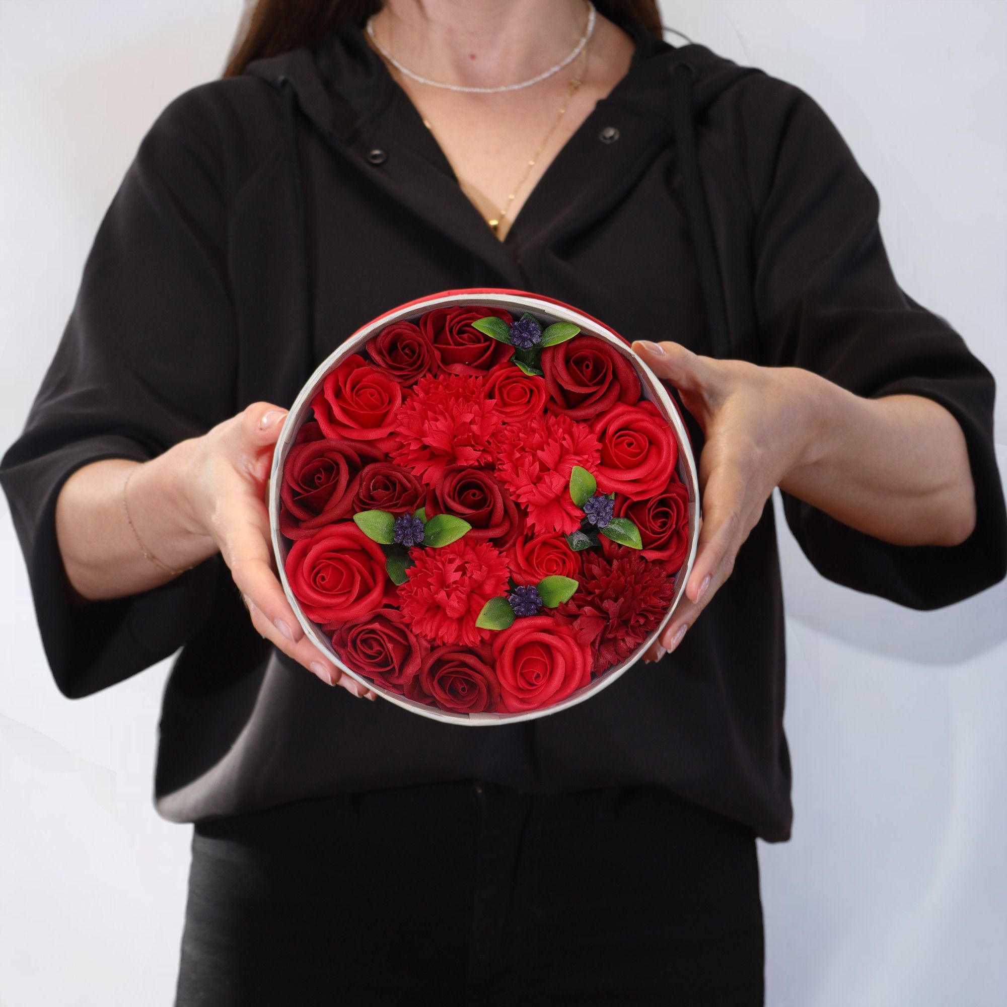 Soap Flower Gift Box (Round Box) - Classic Red Roses