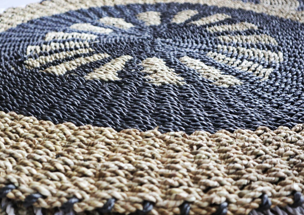 Round Seagrass Rug 100cm – Black & Tan Inner Sun Design – Handmade Natural Jute Area Rug