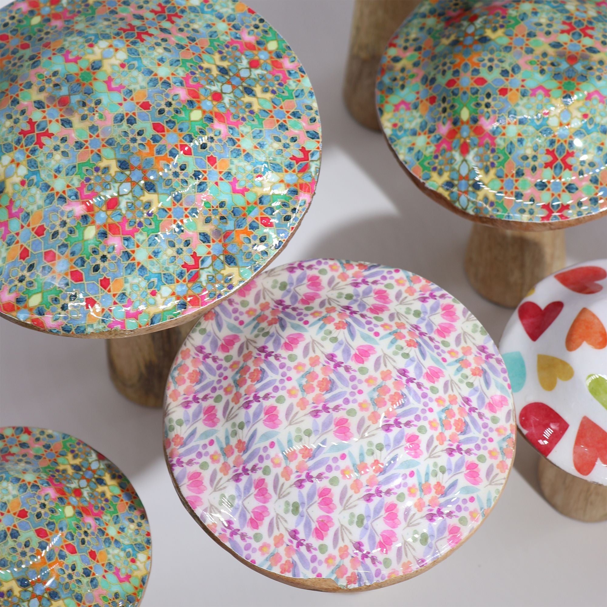 Small Wooden Mushroom - Pastel Hearts
