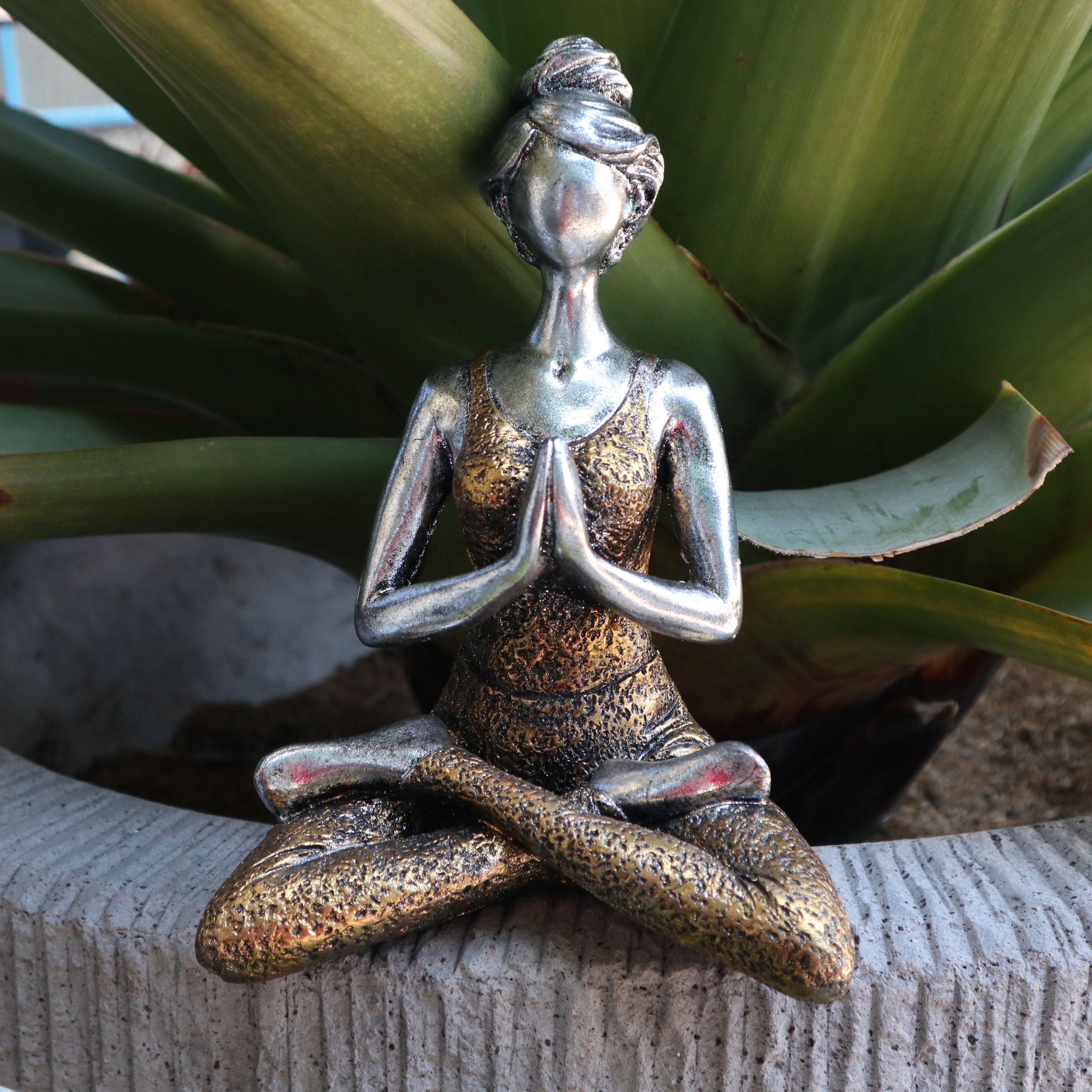 Yoga Lady Figurine 24cm – Silver & Gold Yoga Pose – Handmade Decorative Resin Ornament