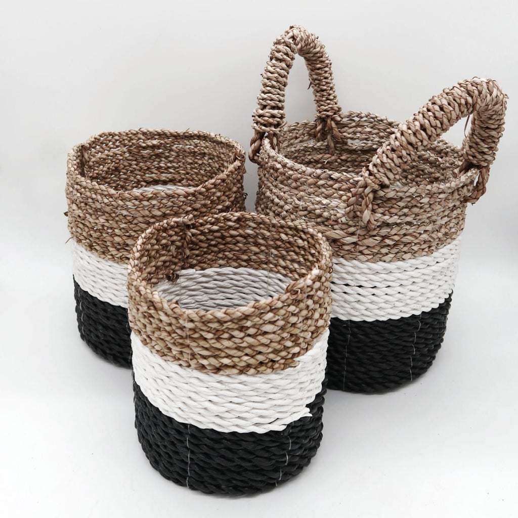 Set of 3 Round Seagrass Baskets – Dark Grey, White & Natural – Woven Storage Baskets