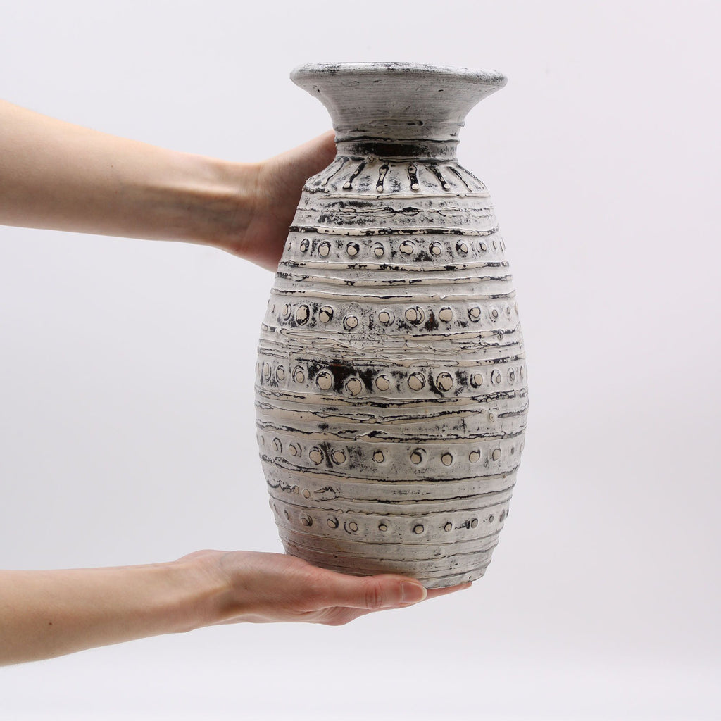 Handmade Lombok Ceramic Ceramic Vase – Cream – Indonesian Artisan Pottery UK