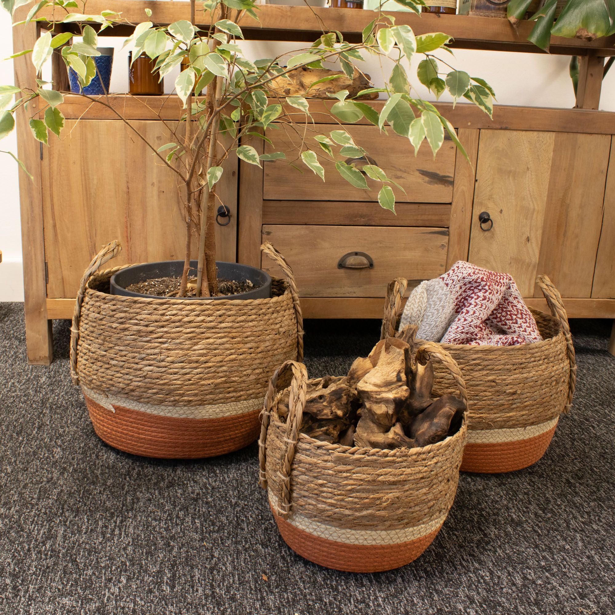 Set of 3 Round Large Straw & Seagrass Baskets – Natural & Orange – Woven Storage Baskets (18-36cm)