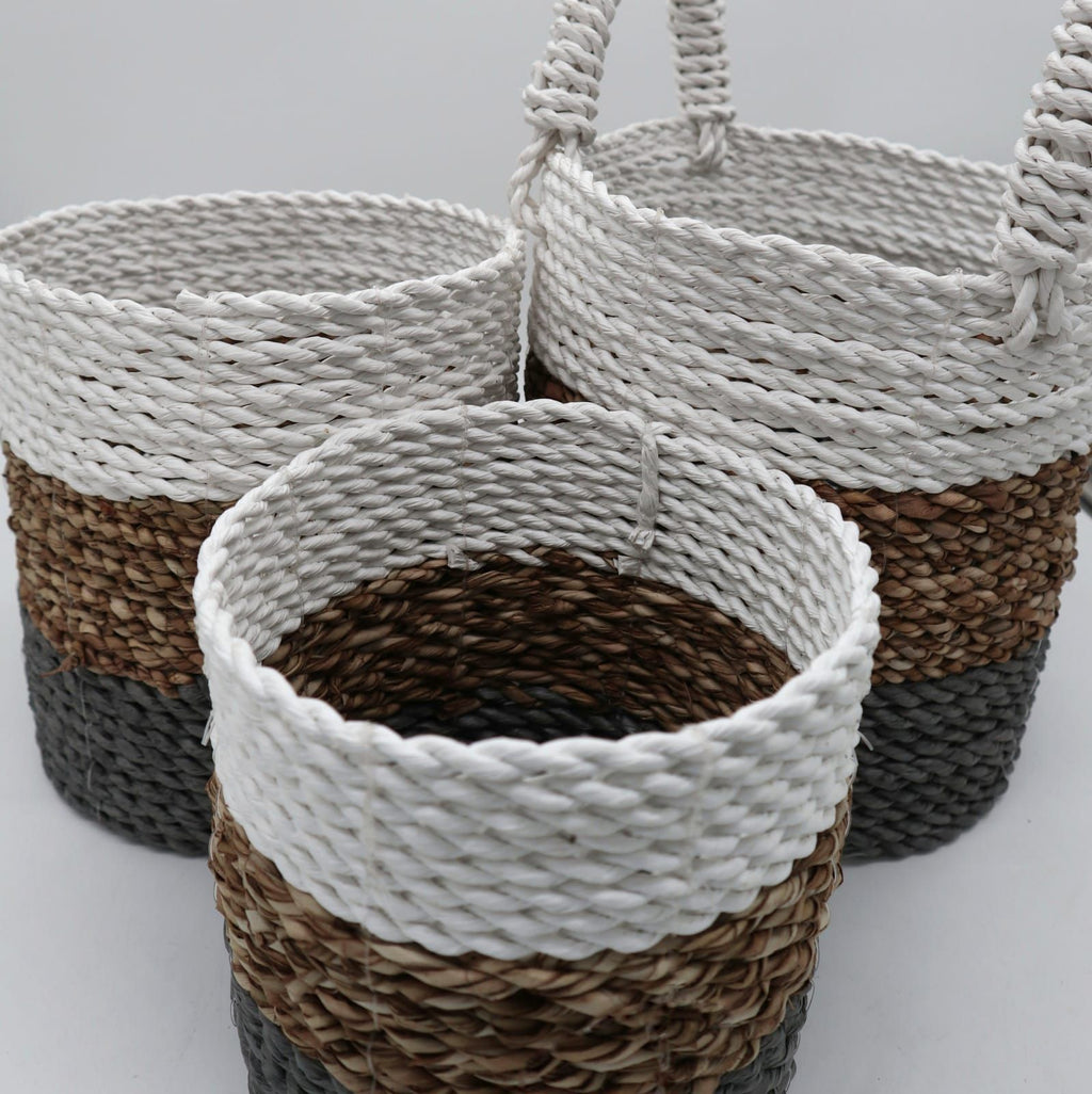 Set of 3 Round Seagrass Baskets – Grey, Natural & White – Woven Storage Baskets