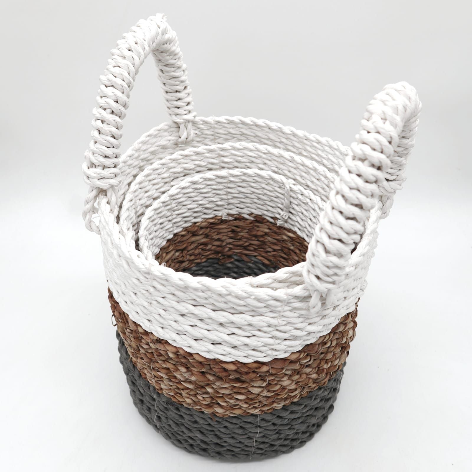 Set of 3 Round Seagrass Baskets – Grey, Natural & White – Woven Storage Baskets