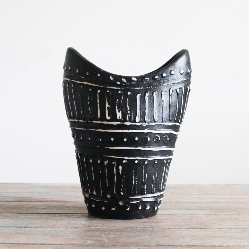 Handmade Lombok Ceramic Swirl Vase – Chocolate – Indonesian Artisan Pottery UK