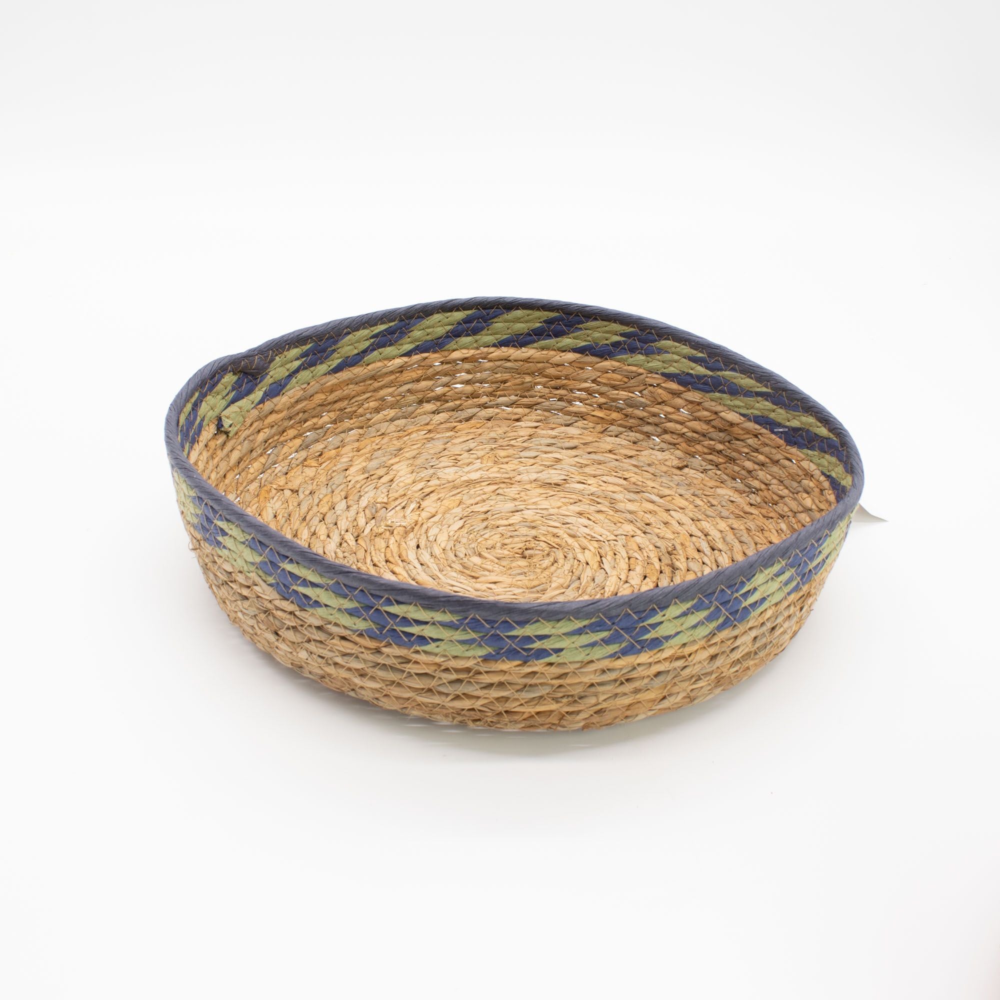 Set of 3 Round Straw & Seagrass Tray Baskets – Natural, Green & Blue – Woven Storage Trays (24-34cm)
