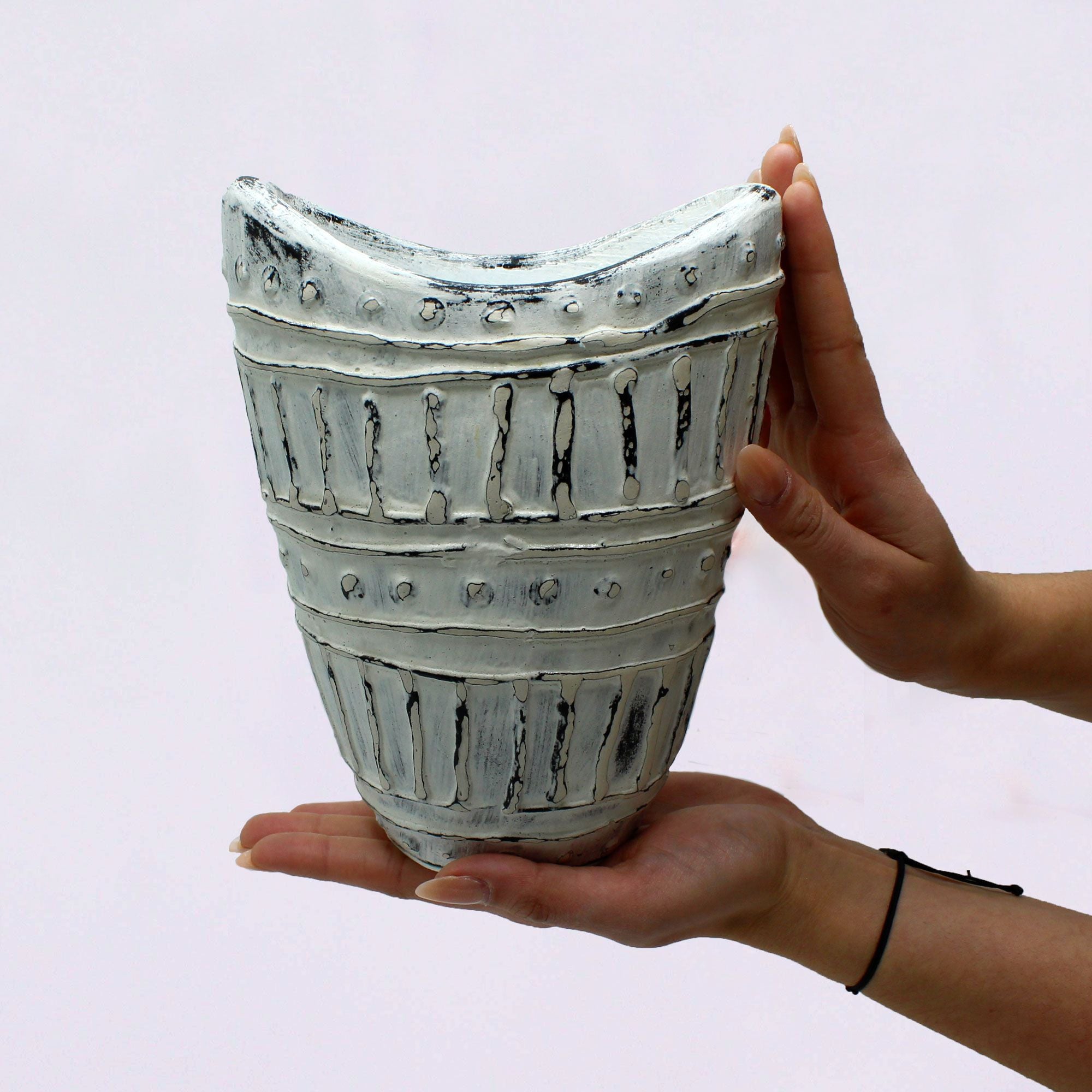 Handmade Lombok Ceramic Ceramic Vase – Cream – Indonesian Artisan Pottery UK