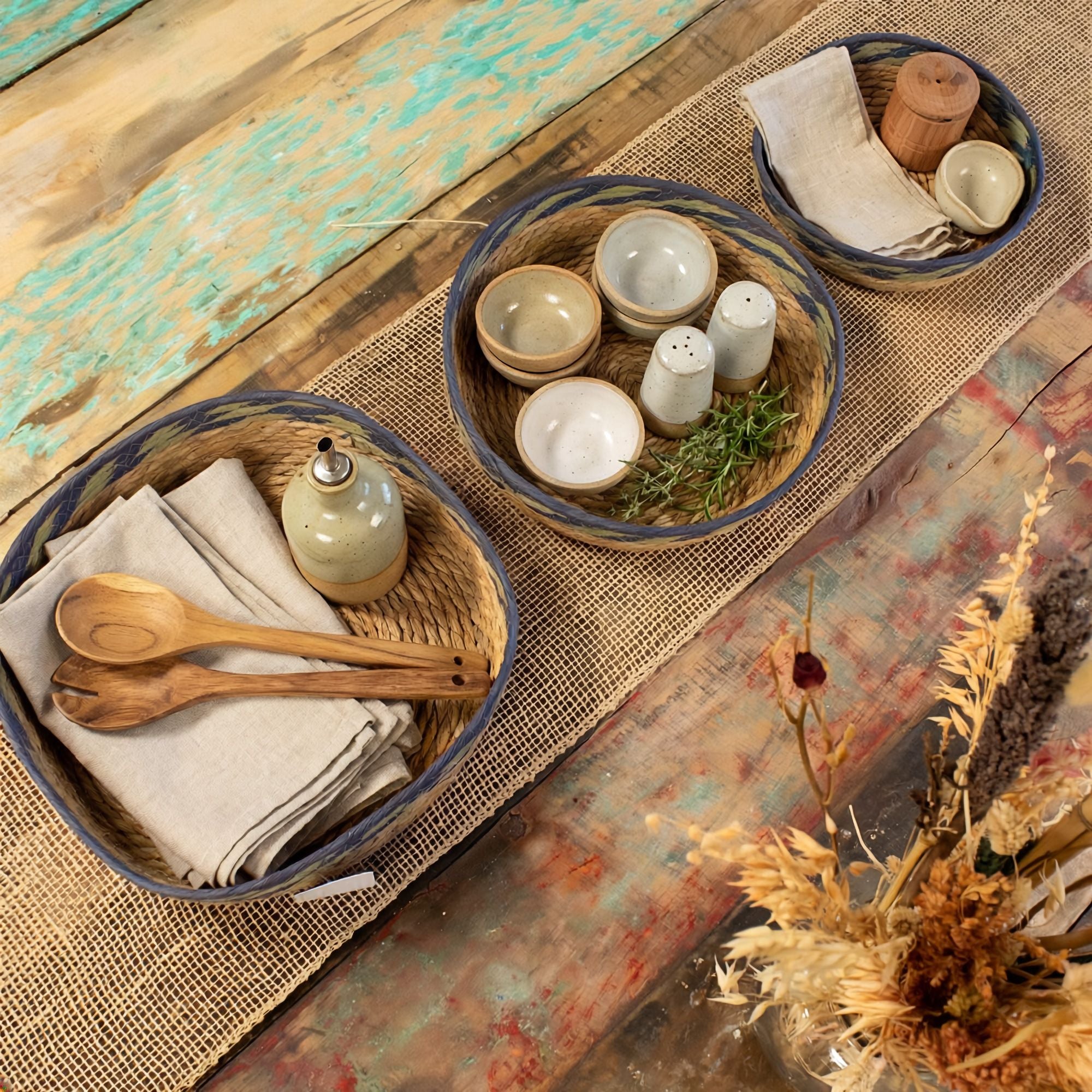 Set of 3 Round Straw & Seagrass Tray Baskets – Natural, Green & Blue – Woven Storage Trays (24-34cm)